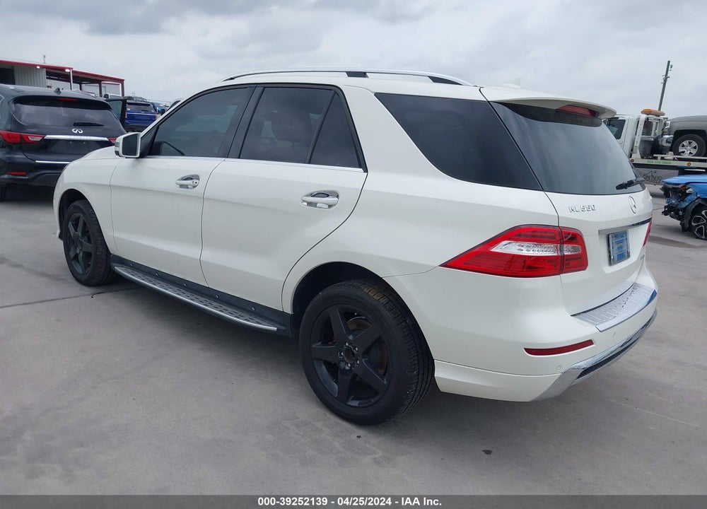 2013 MERCEDES-BENZ ML 550 4MATIC VIN: 4JGDA7DB8DA264680