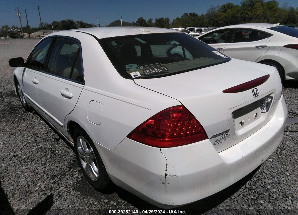 2007 HONDA ACCORD 2.4 EX VIN: 1HGCM56717A020203