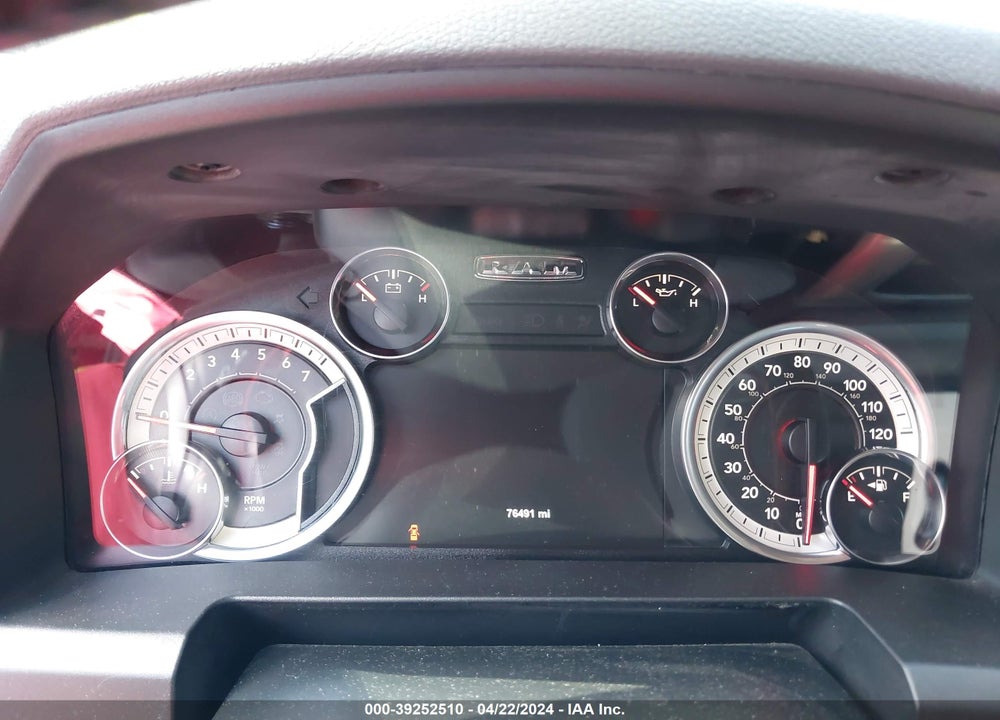 2018 RAM 1500 BIG HORN 4X4 5'7 BOX VIN: 1C6RR7LT3JS343457