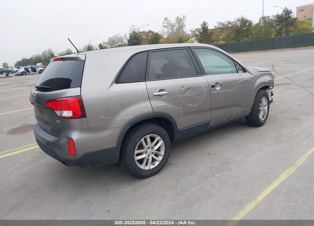 2015 KIA SORENTO LX VIN: 5XYKT3A63FG598656