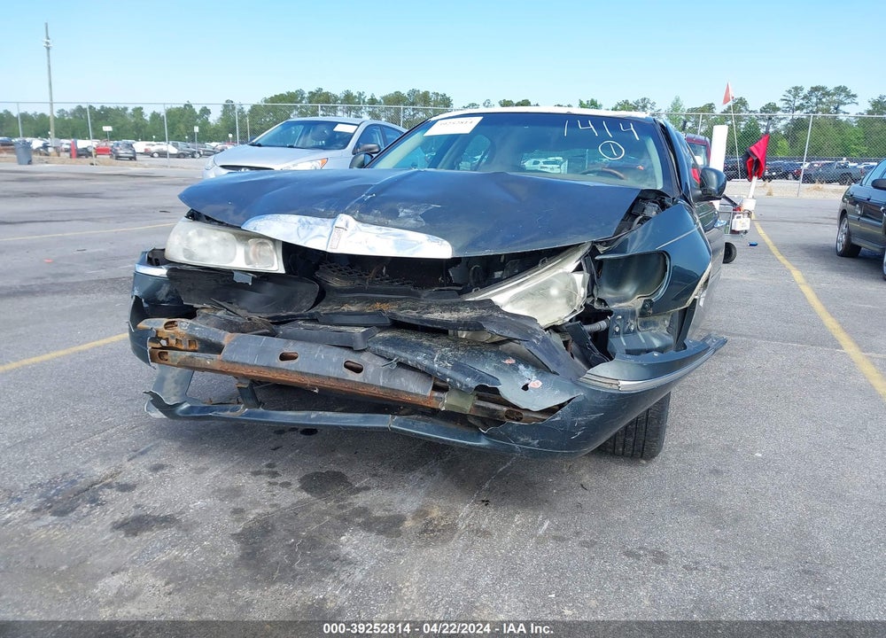 2002 LINCOLN TOWN CAR SIGNATURE VIN: 1LNHM82W82Y603625