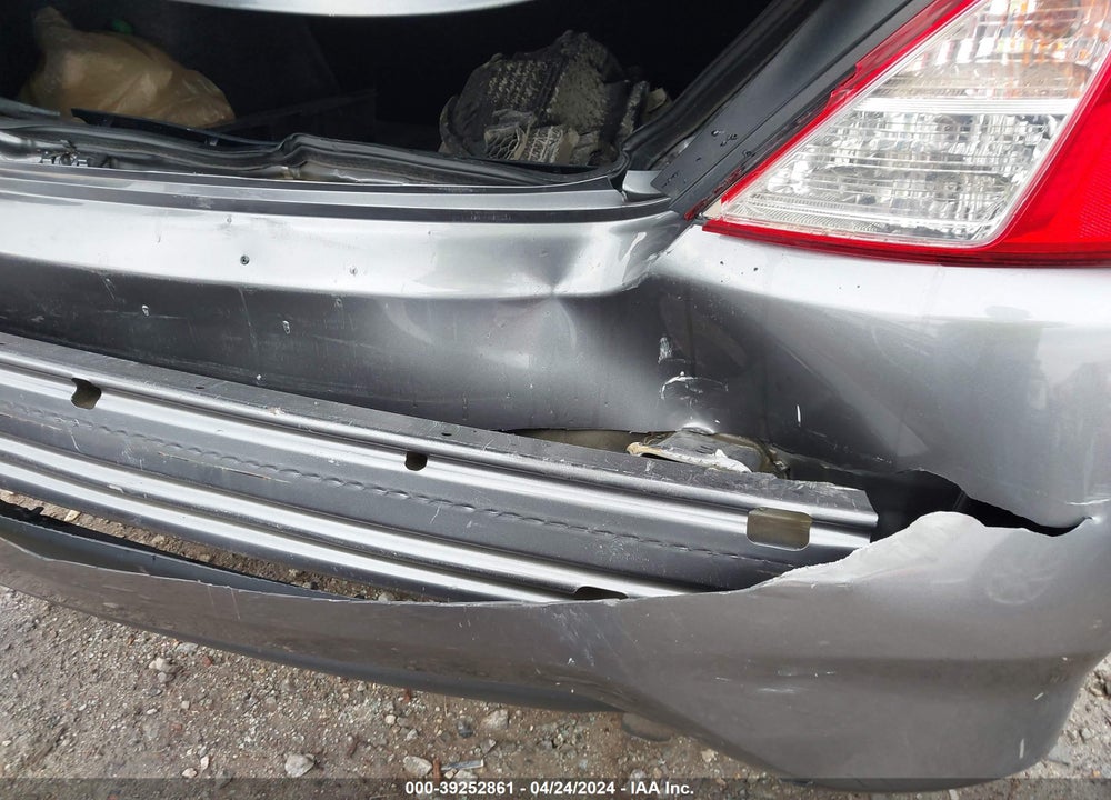 2019 NISSAN VERSA 1.6 S+ VIN: 3N1CN7AP6KL838769