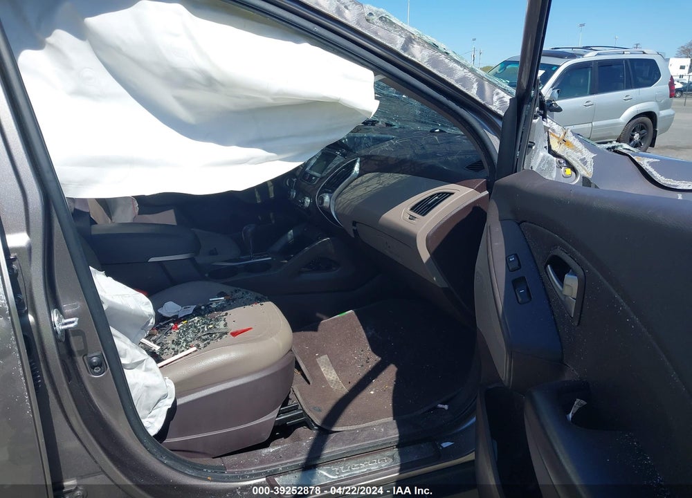 2011 HYUNDAI TUCSON LIMITED VIN: KM8JUCAC1BU227031