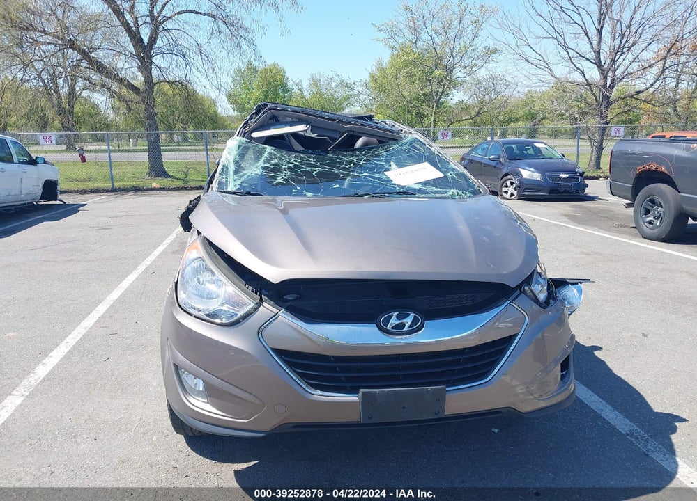2011 HYUNDAI TUCSON LIMITED VIN: KM8JUCAC1BU227031