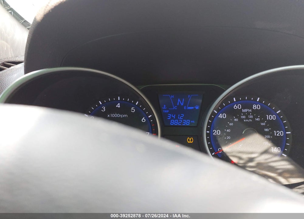 2011 HYUNDAI TUCSON LIMITED VIN: KM8JUCAC1BU227031