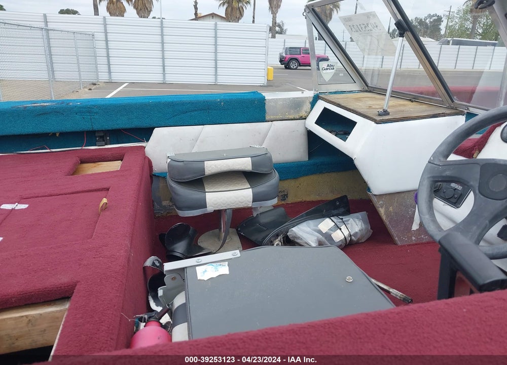 1996 SPECTRUM BOAT AND TRAILER VIN: BFFP52VGH596