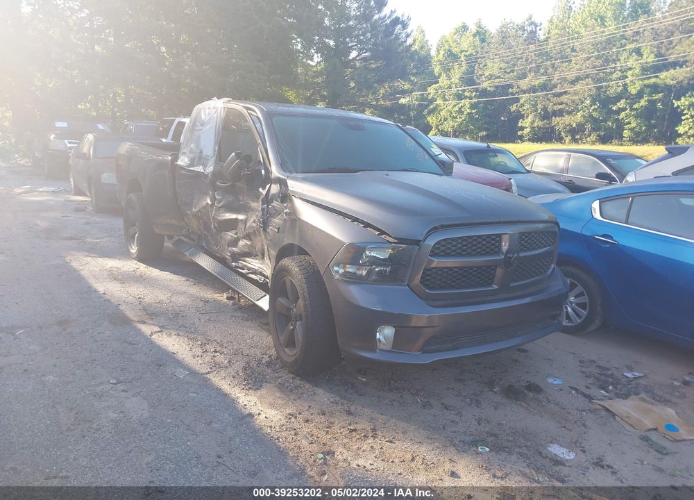 2018 RAM 1500 EXPRESS QUAD CAB 4X2 6'4 BOX VIN: 1C6RR6FT8JS100457