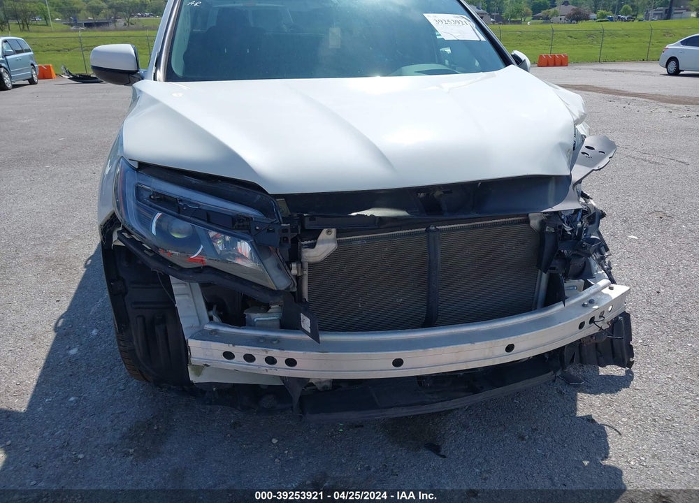 2018 HONDA RIDGELINE SPORT VIN: 5FPYK3F17JB003888