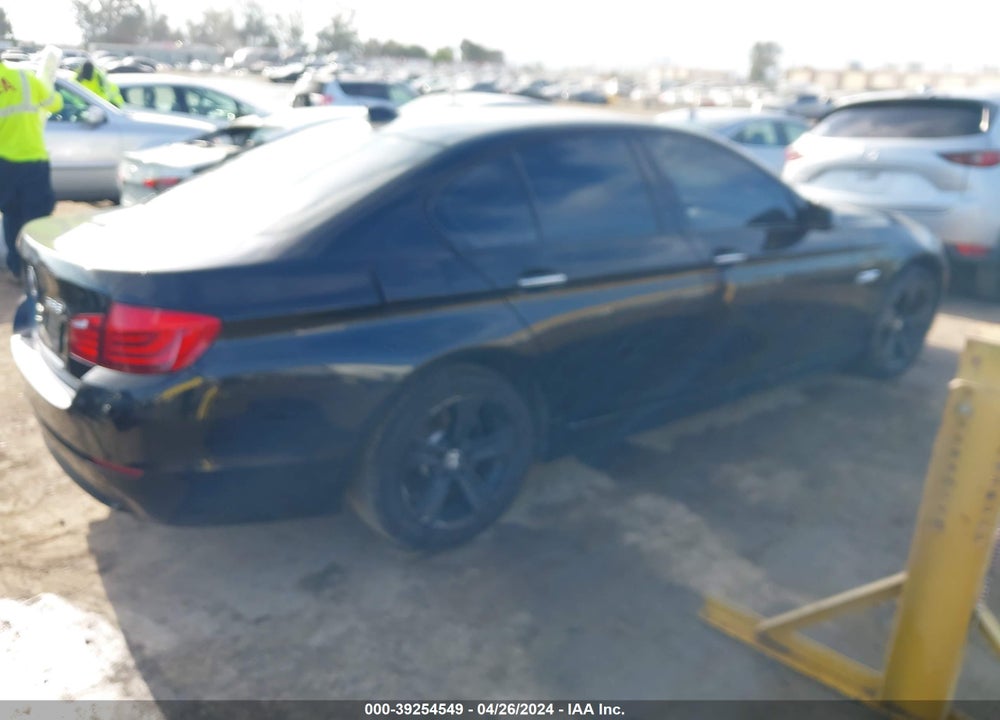 2012 BMW 528I VIN: WBAXG5C53CDX05304