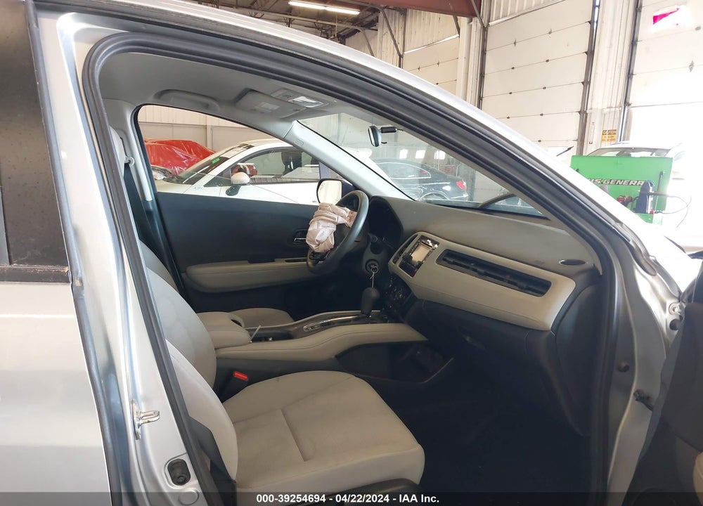 2019 HONDA HR-V LX VIN: 3CZRU6H33KM720609