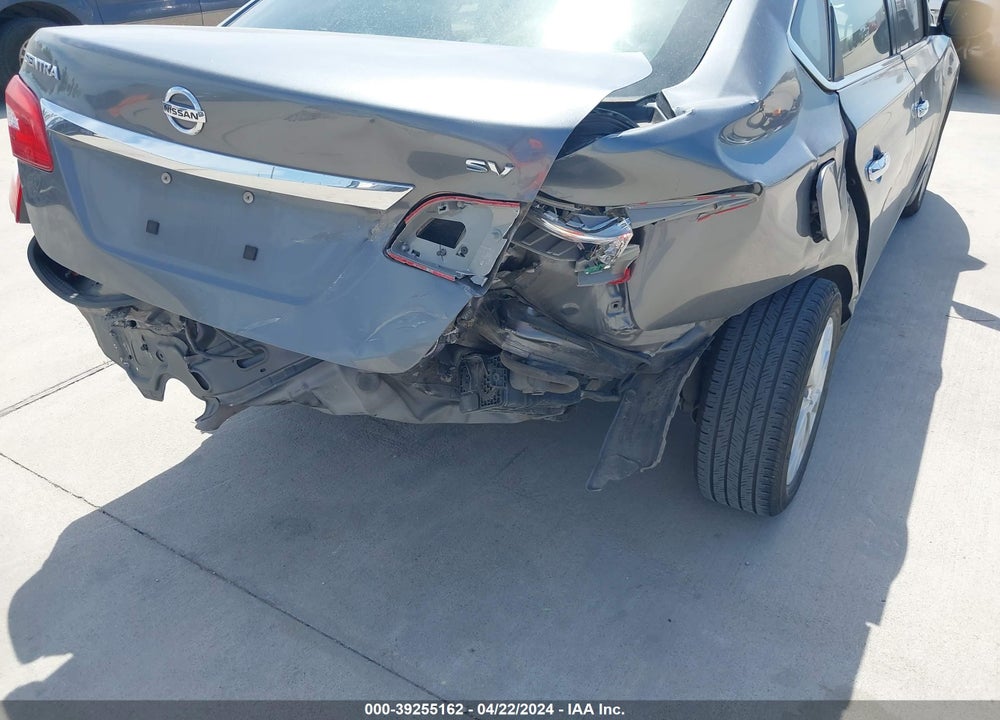 2018 NISSAN SENTRA SV VIN: 3N1AB7AP9JL609016