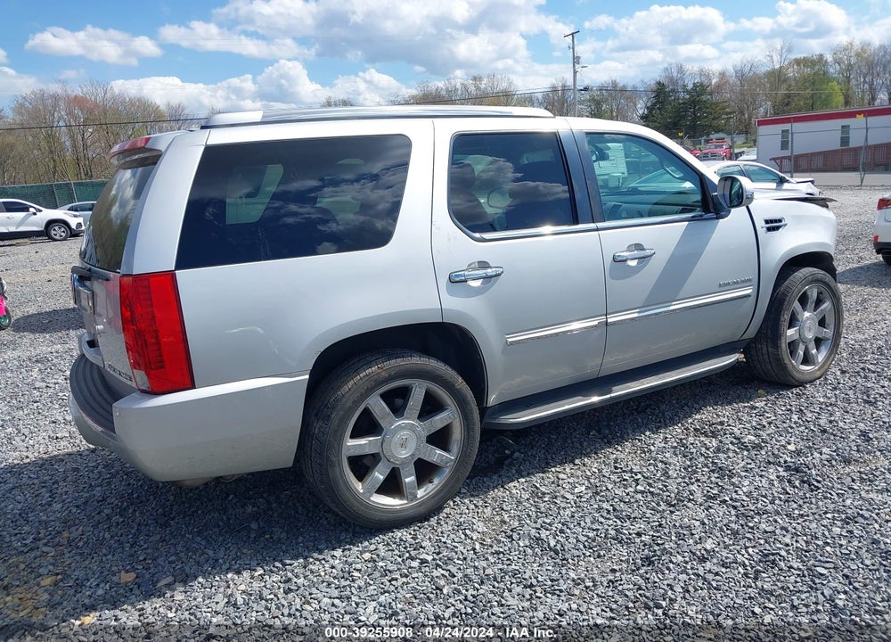 2010 CADILLAC ESCALADE LUXURY VIN: 1GYUKBEF1AR269054