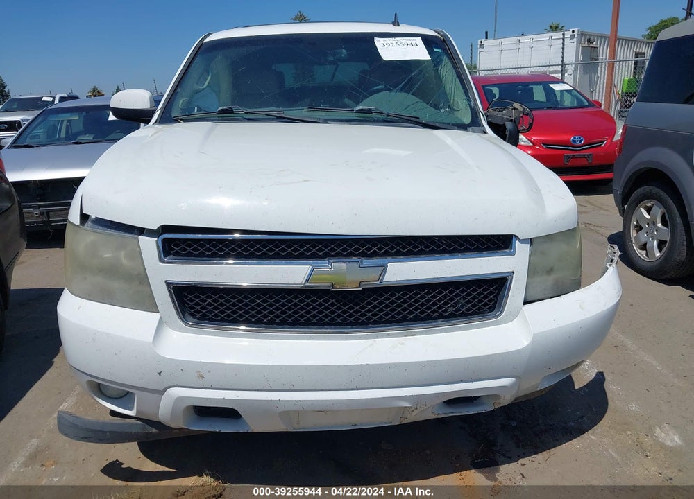 2008 CHEVROLET TAHOE LT VIN: 1GNFC13018R204176