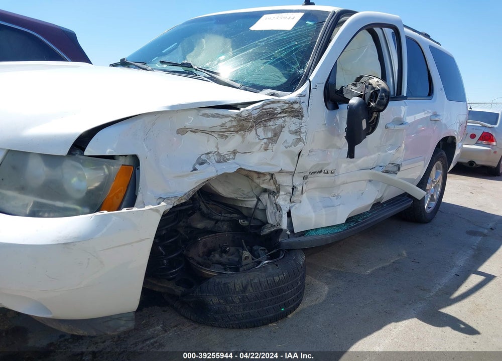 2008 CHEVROLET TAHOE LT VIN: 1GNFC13018R204176