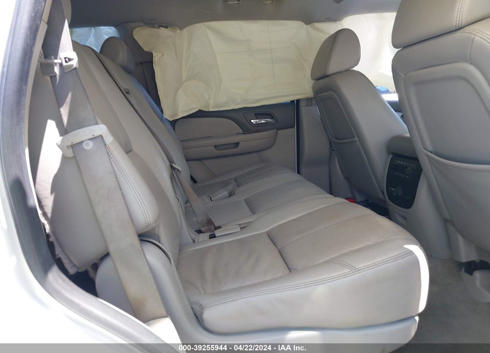 2008 CHEVROLET TAHOE LT VIN: 1GNFC13018R204176