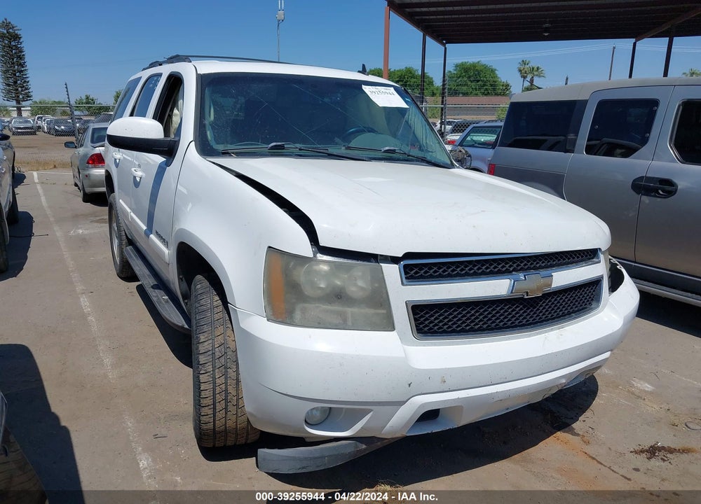 2008 CHEVROLET TAHOE LT VIN: 1GNFC13018R204176