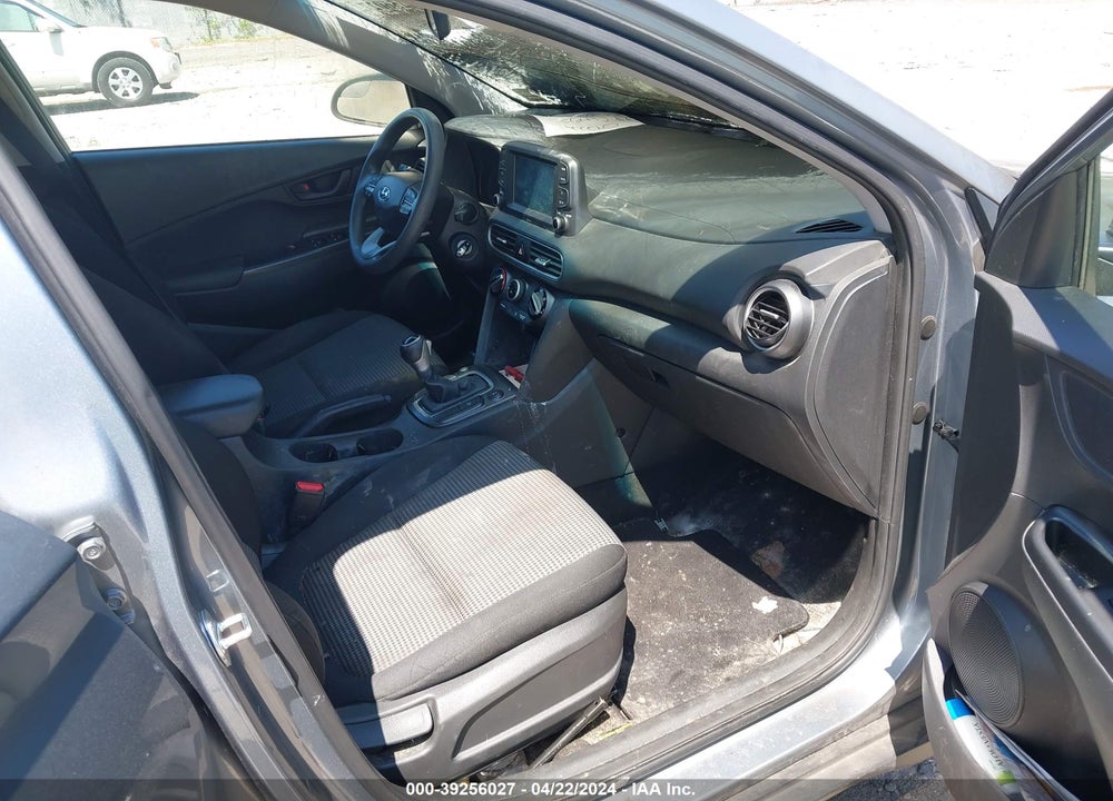 2018 HYUNDAI KONA SE VIN: KM8K1CAA0JU078735