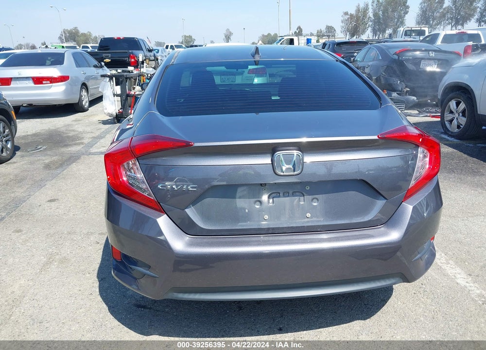 2018 HONDA CIVIC EX VIN: 2HGFC2F70JH577093