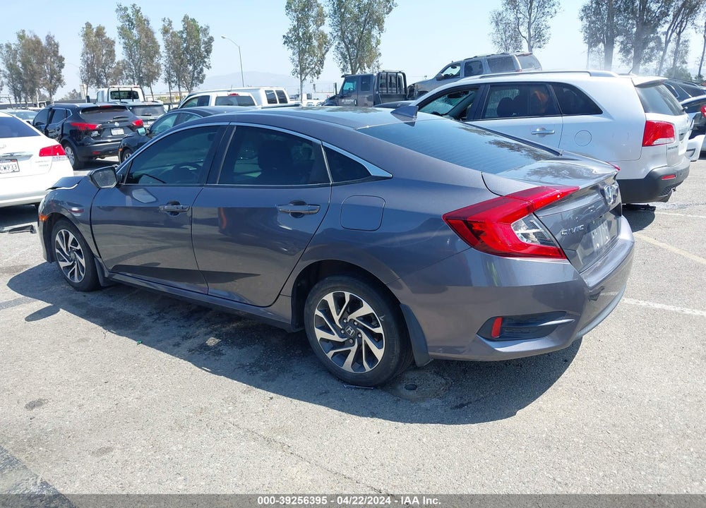 2018 HONDA CIVIC EX VIN: 2HGFC2F70JH577093