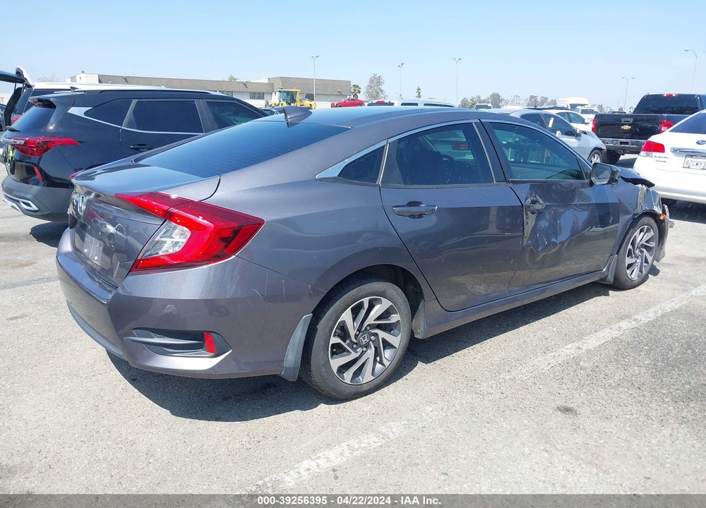 2018 HONDA CIVIC EX VIN: 2HGFC2F70JH577093