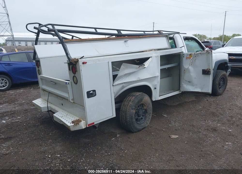 2004 CHEVROLET SILVERADO 2500HD WORK TRUCK VIN: 1GCHK24U04E236243