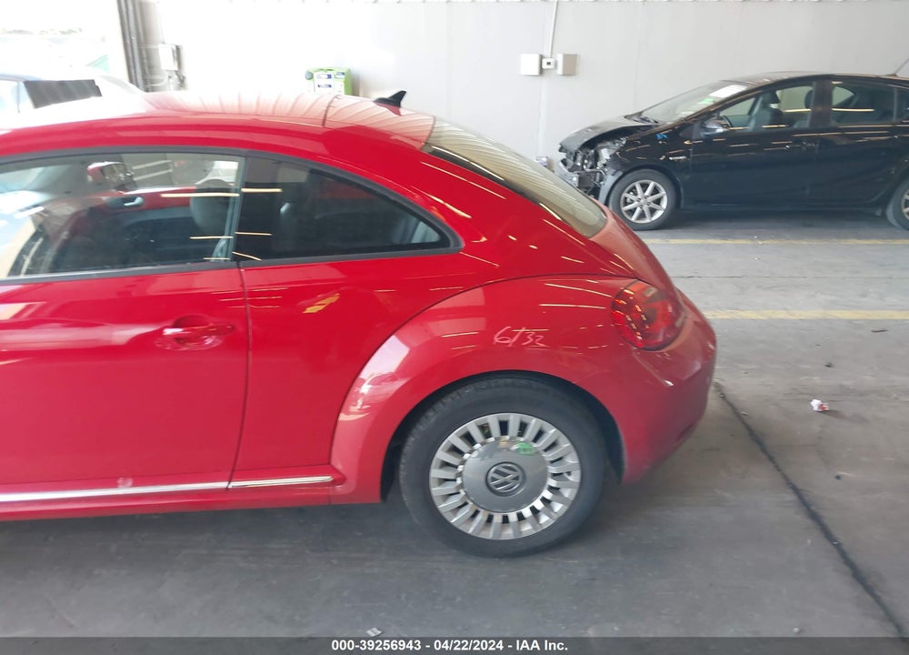 2015 VOLKSWAGEN BEETLE 1.8T VIN: 3VWJ17AT8FM603686