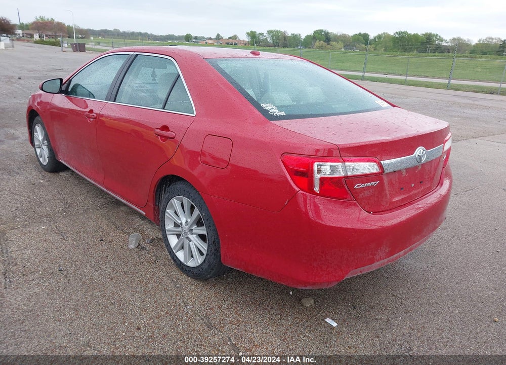 2014 TOYOTA CAMRY XLE VIN: 4T4BF1FK9ER424395