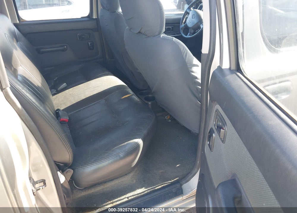 2001 NISSAN FRONTIER SE-V6 VIN: 1N6ED27T11C300200
