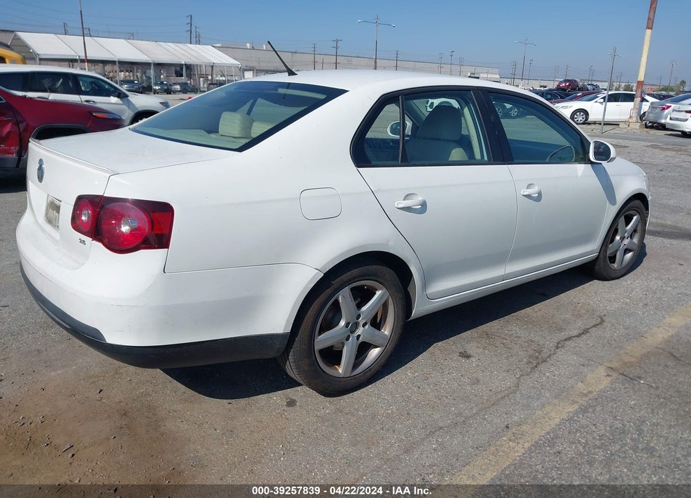 2010 VOLKSWAGEN JETTA VIN: 3VWAZ7AJ8AM119047