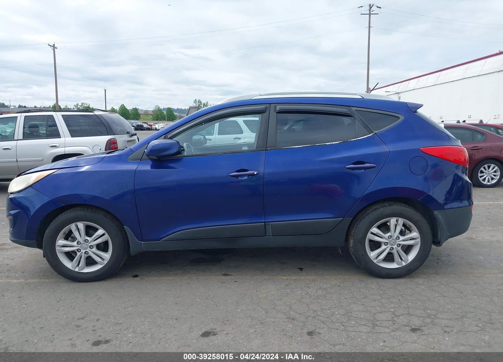 2011 HYUNDAI TUCSON GLS VIN: KM8JU3AC7BU157177