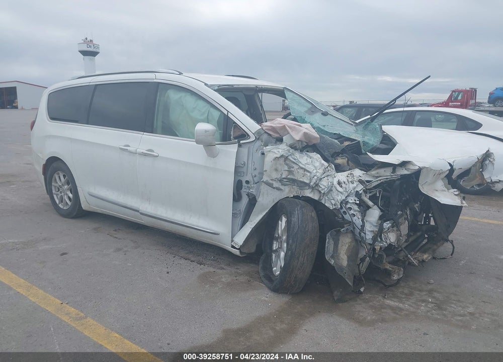 2020 CHRYSLER PACIFICA TOURING L VIN: 2C4RC1BG6LR285814