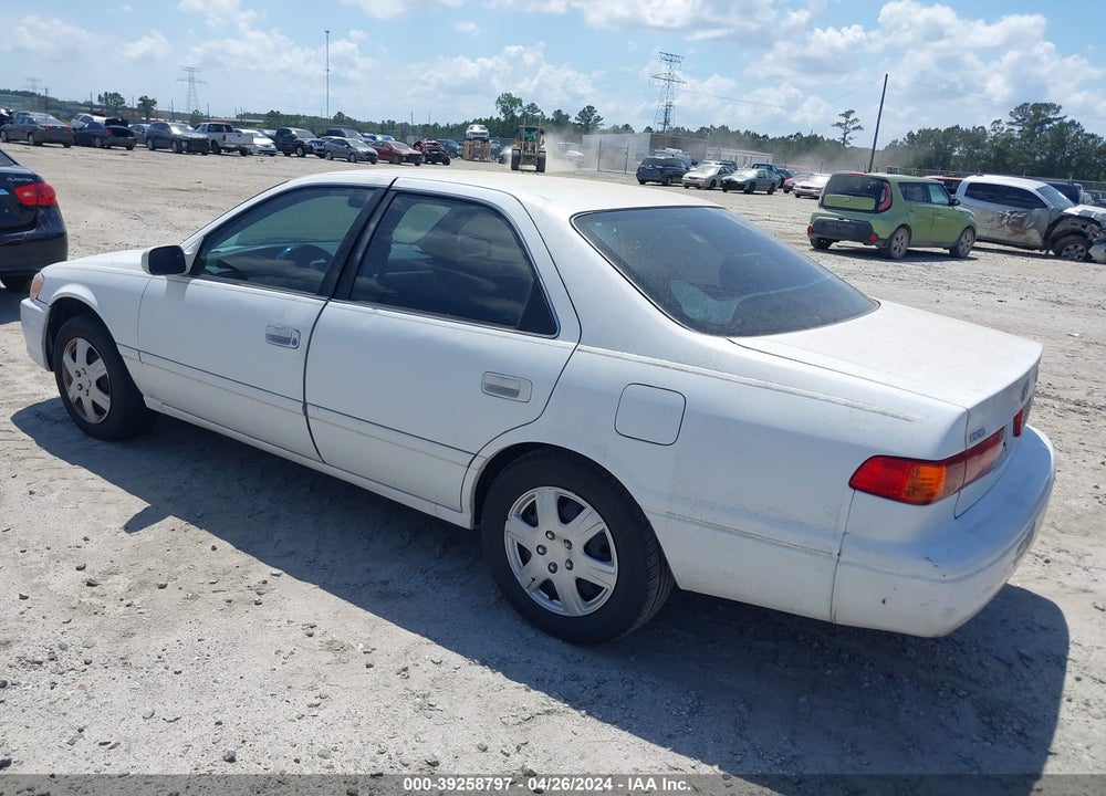 2001 TOYOTA CAMRY LE VIN: 4T1BG22KX1U816279