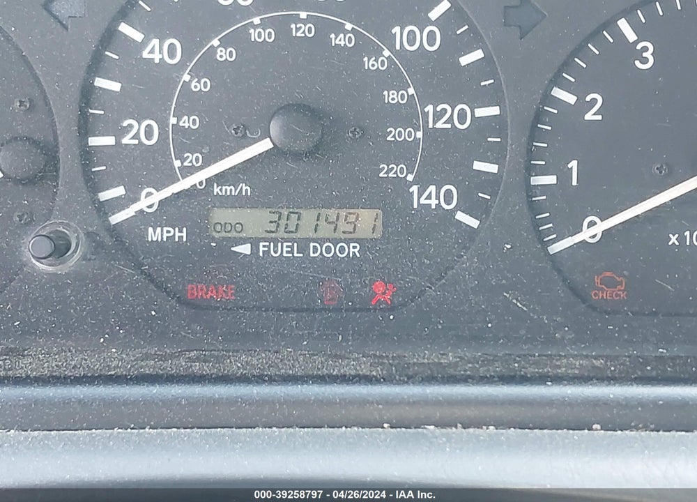 2001 TOYOTA CAMRY LE VIN: 4T1BG22KX1U816279