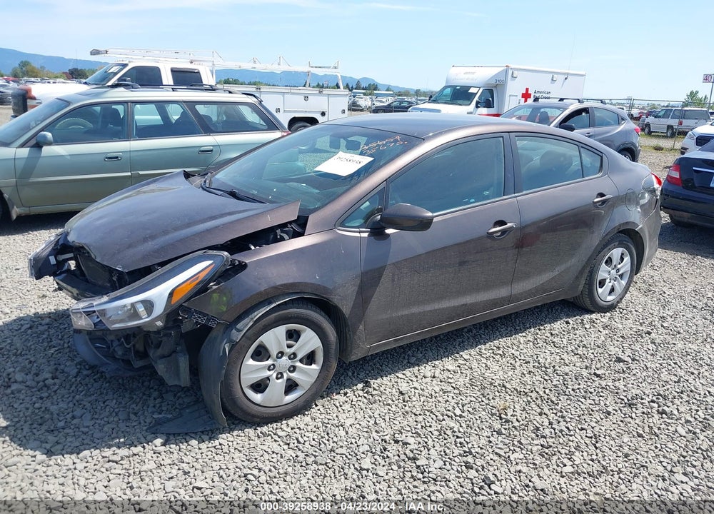 2018 KIA FORTE LX VIN: 3KPFK4A73JE214965