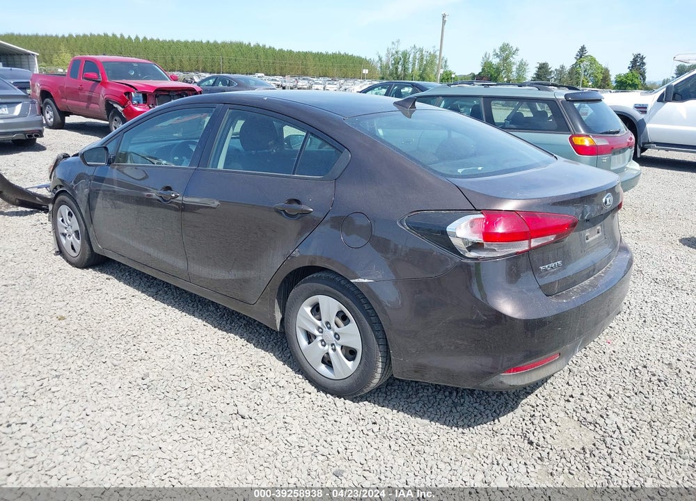 2018 KIA FORTE LX VIN: 3KPFK4A73JE214965