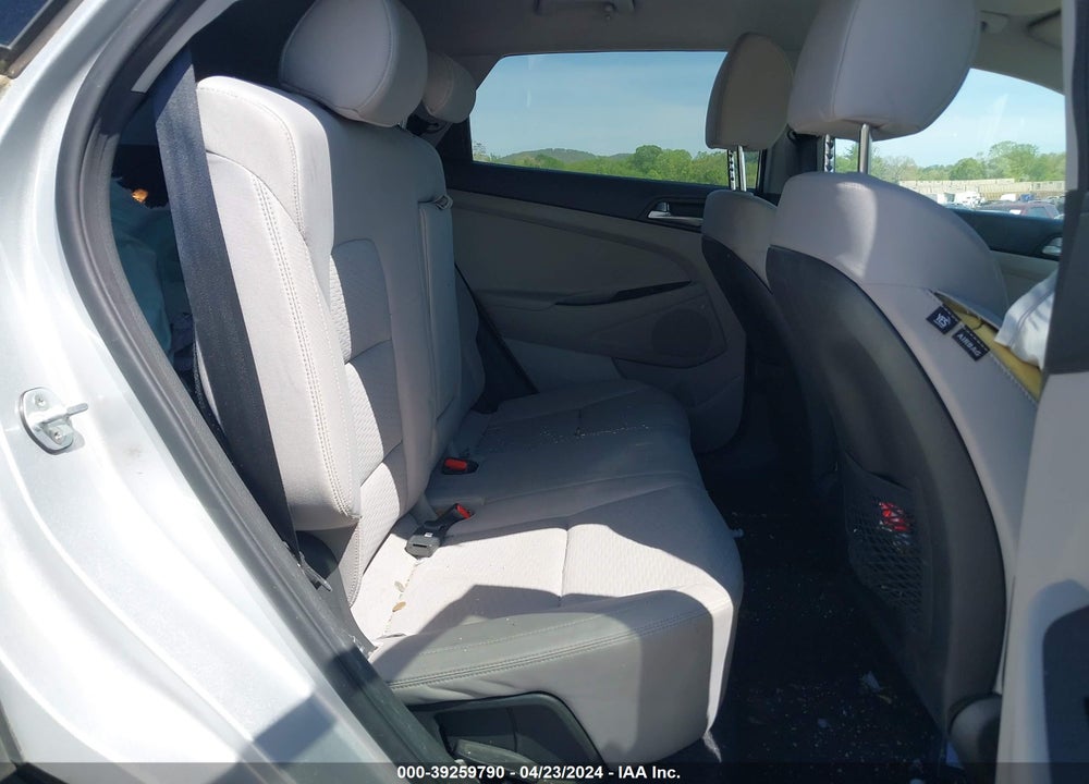2019 HYUNDAI TUCSON SE VIN: KM8J23A4XKU880648