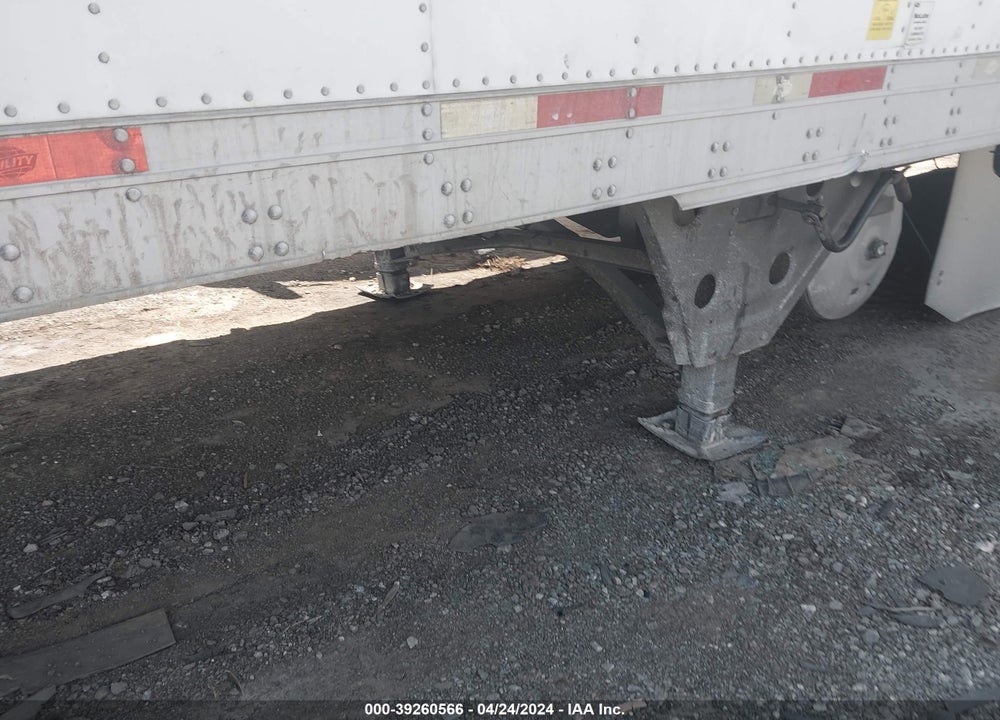 2000 UTILITY TRAILER MFG --- VIN: 1UYVS253XYU931609