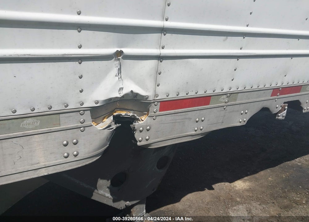 2000 UTILITY TRAILER MFG --- VIN: 1UYVS253XYU931609