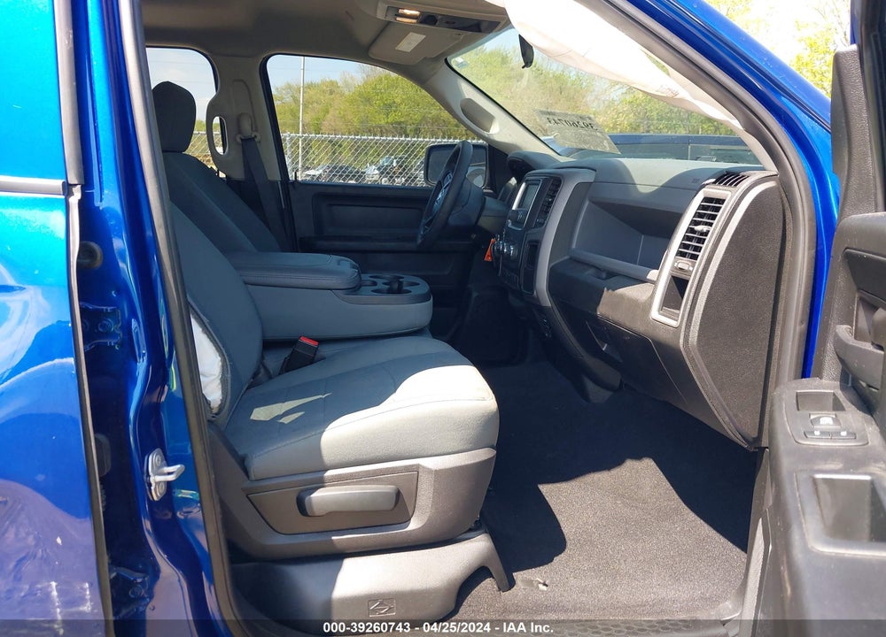 2019 RAM 1500 CLASSIC EXPRESS  4X4 5'7 BOX VIN: 1C6RR7KG0KS504045