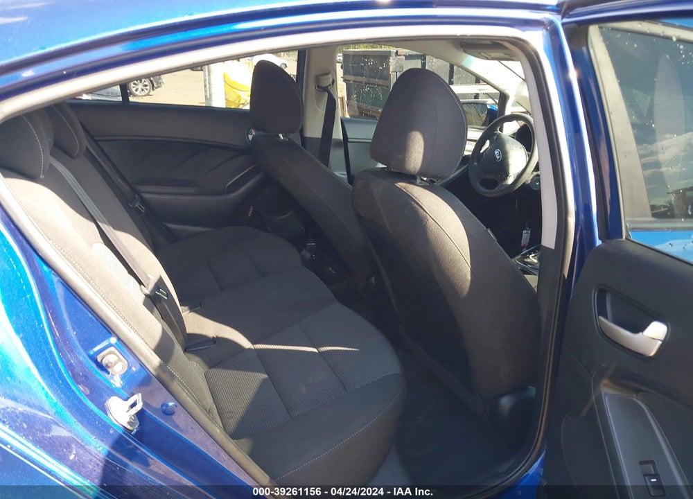 2018 KIA FORTE LX VIN: 3KPFK4A75JE199367