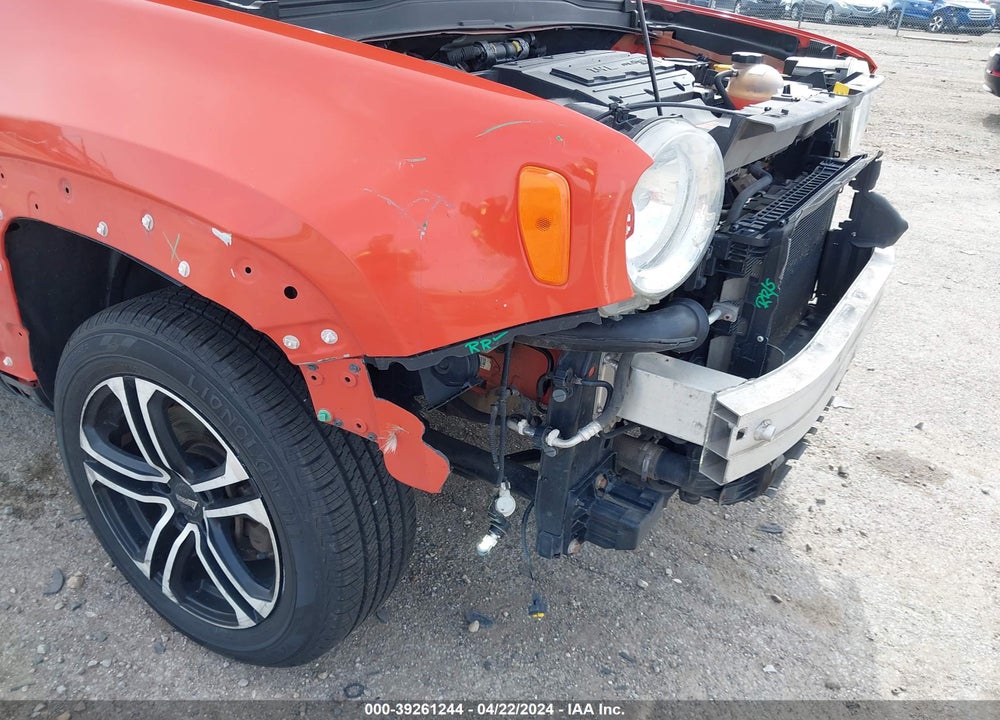 2016 JEEP RENEGADE LATITUDE VIN: ZACCJBBW2GPE38420
