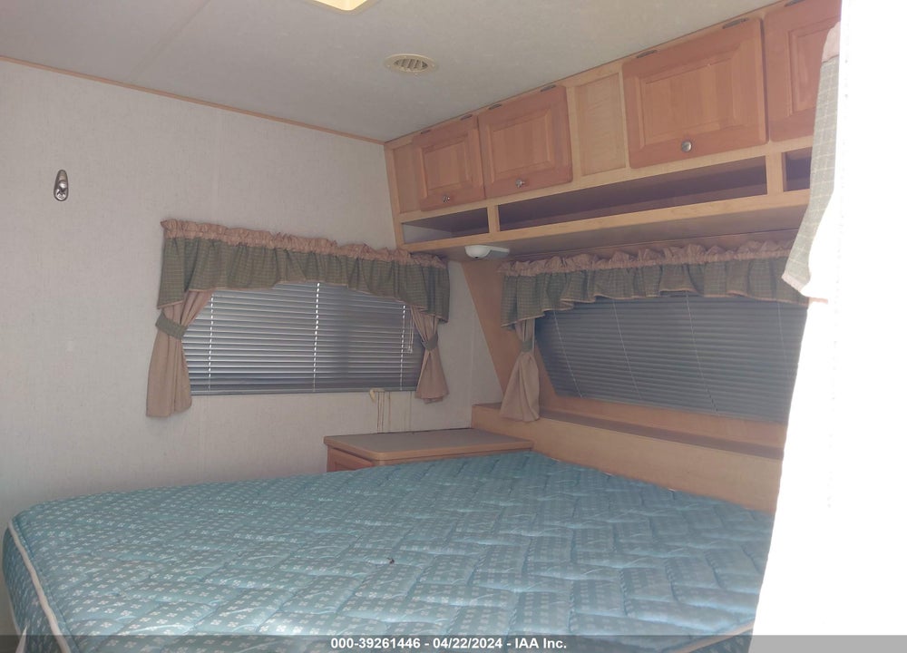 2004 TRAIL LITE NEW VISION VIN: 4WY204P2541201020