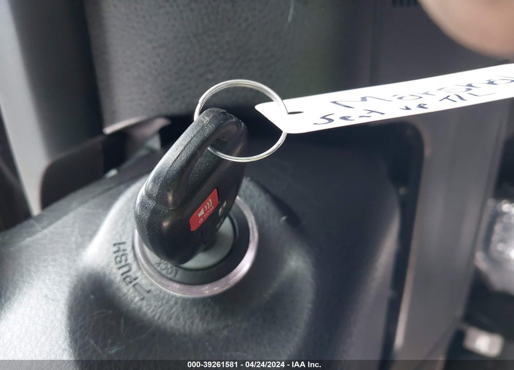 2019 TOYOTA HIGHLANDER LE VIN: 5TDBZRFH4KS729960