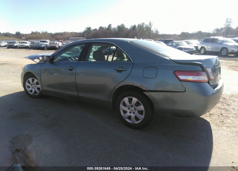 2011 TOYOTA CAMRY LE VIN: 4T1BF3EK1BU733930