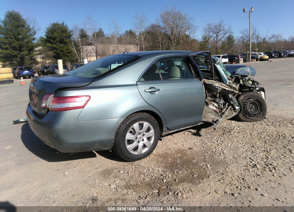 2011 TOYOTA CAMRY LE VIN: 4T1BF3EK1BU733930