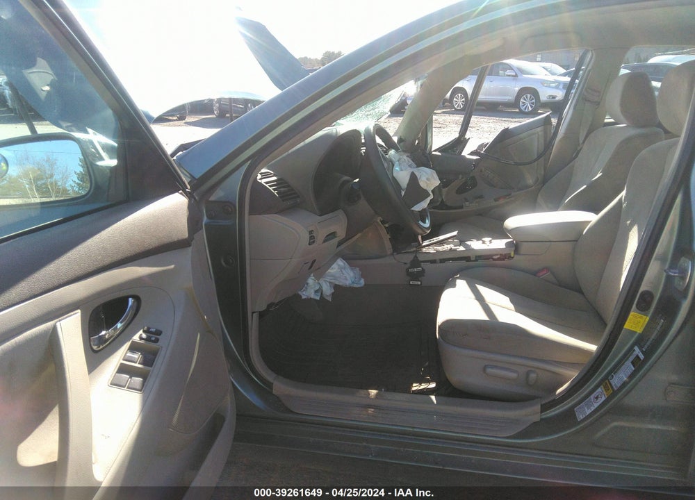 2011 TOYOTA CAMRY LE VIN: 4T1BF3EK1BU733930