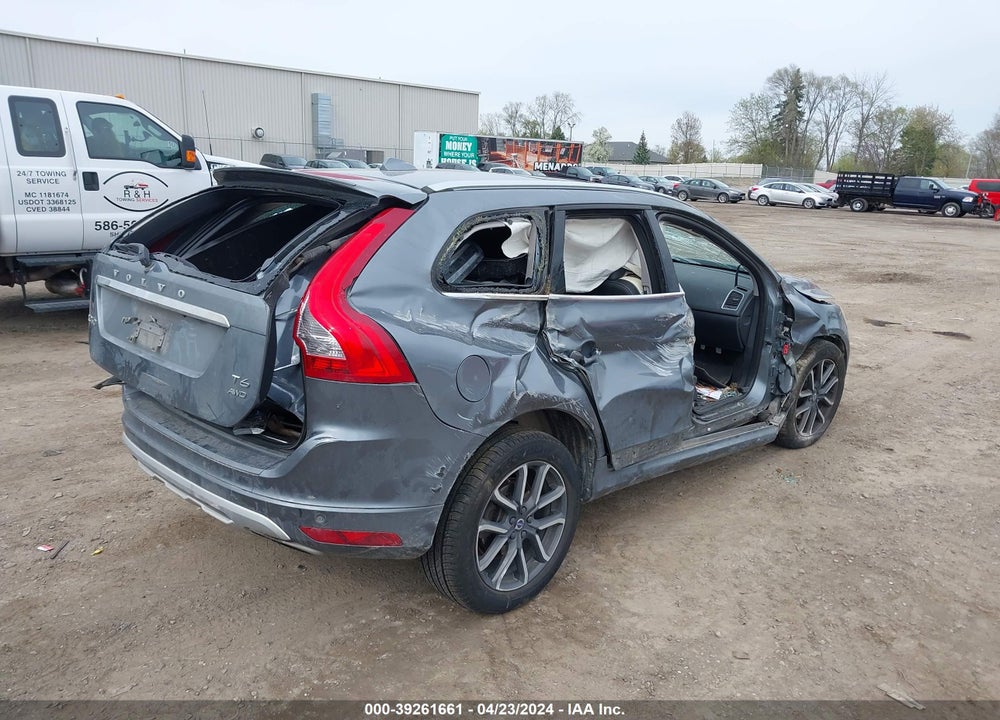 2017 VOLVO XC60 T6 DYNAMIC VIN: YV449MRR1H2126347