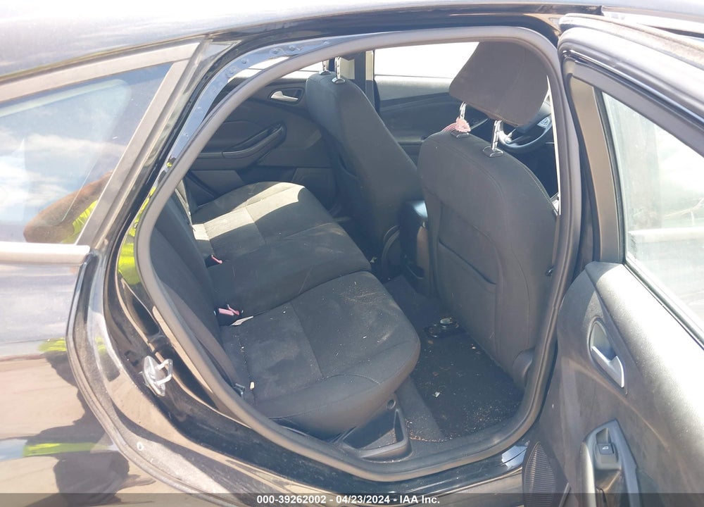 2015 FORD FOCUS VIN: 1FADP3K25FL288916