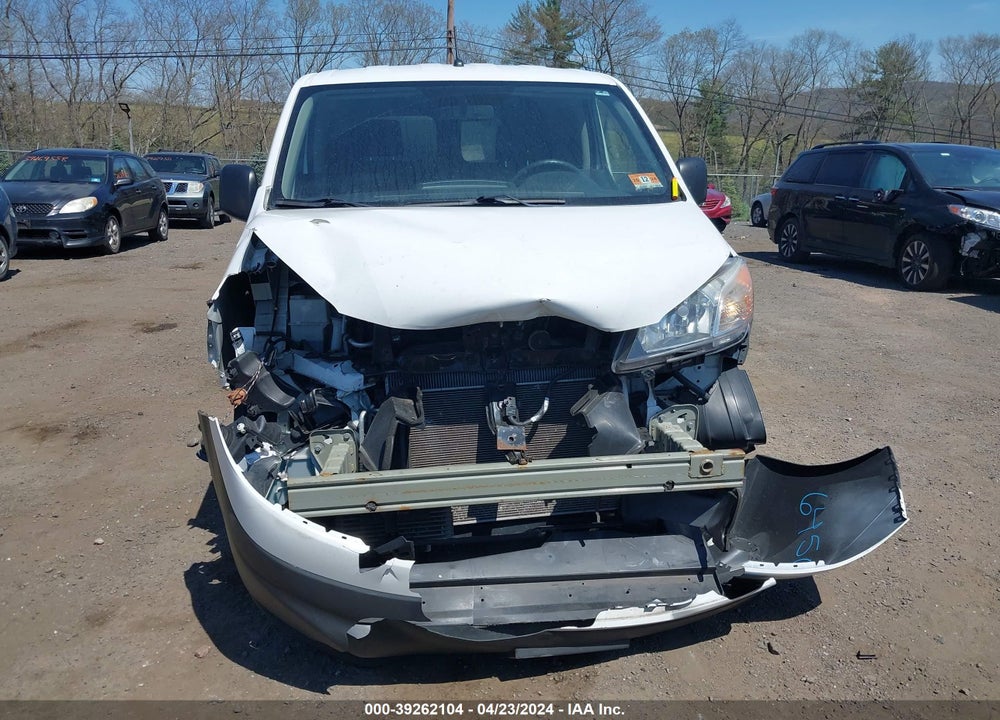 2015 NISSAN NV200 S VIN: 3N6CM0KN8FK732837