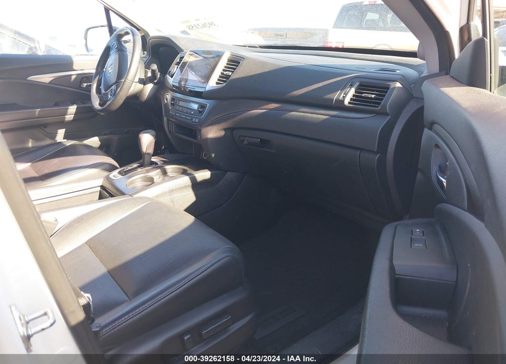 2017 HONDA PILOT EX-L VIN: 5FNYF6H56HB097674